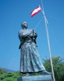 사카모토 료마 동상