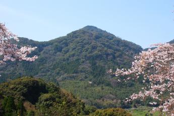후쿠오카 시내와 겐카이나다를 둘러볼 수 있는 다치바나 산…